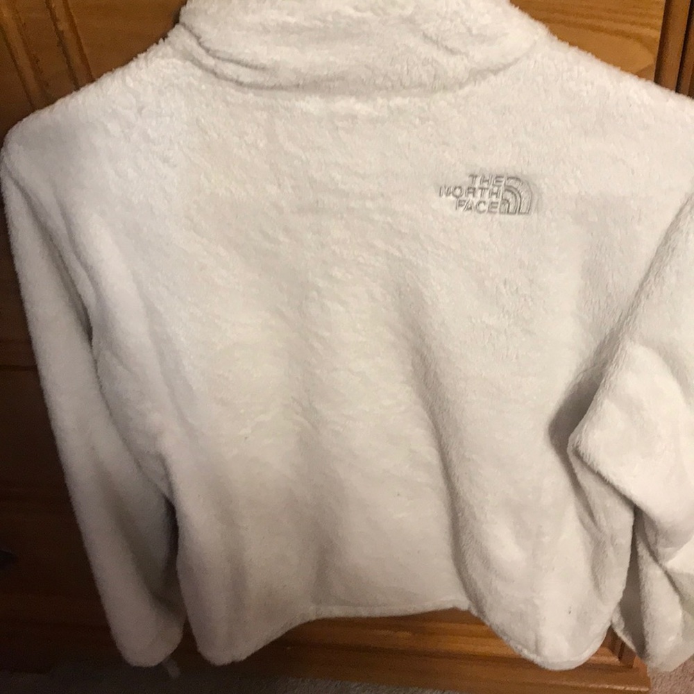 North face - Picture 2 of 2